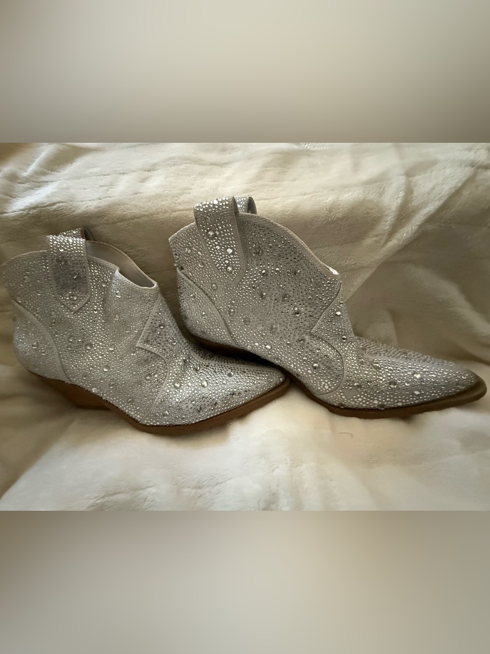 Jessica Simpson Embellished Womens Western Ankle Boots - Silver